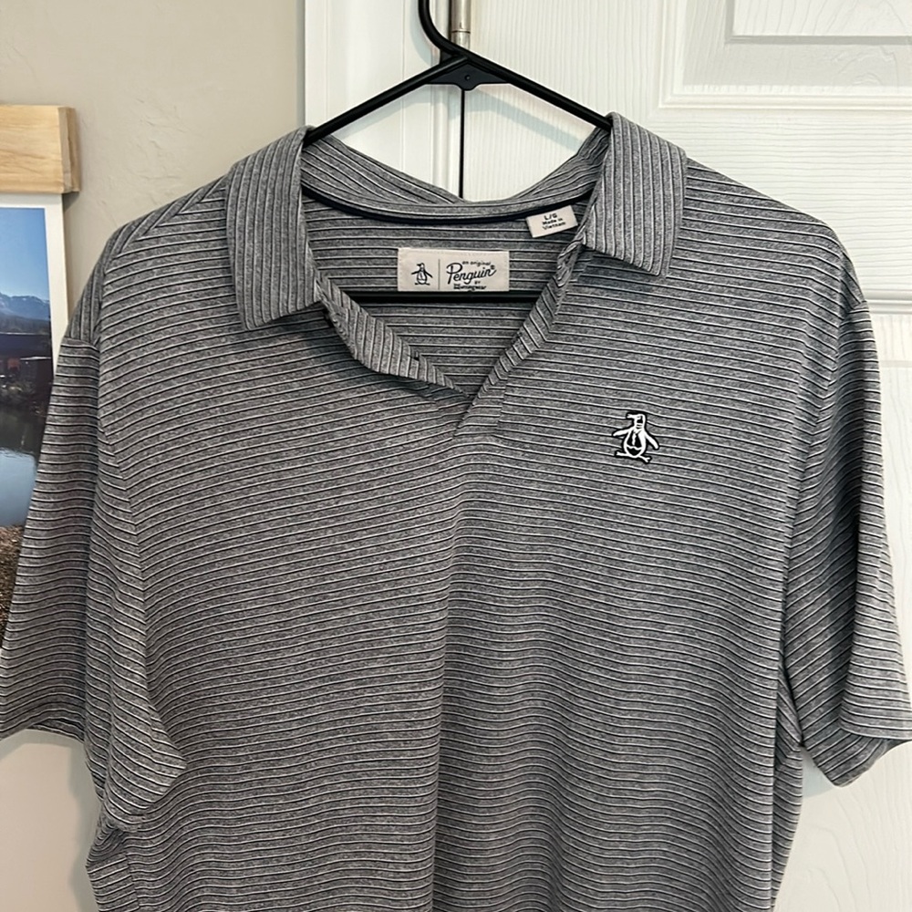 Men’s Original Penguin Performance shirt Size L. Gray/Black color